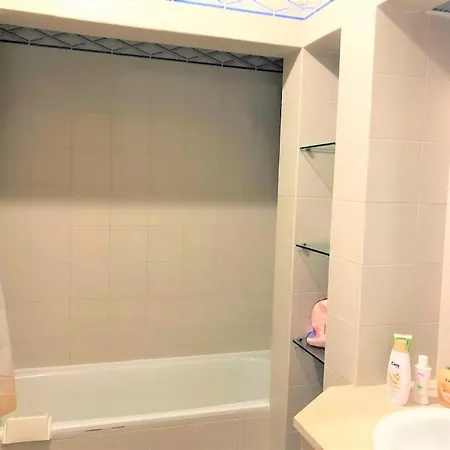 Caporizon Propose Piscine Vue Incroyable Apartment